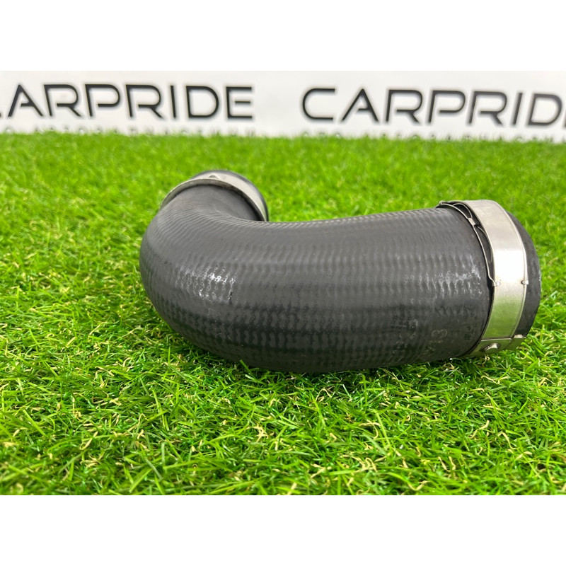 Патрубок интеркулера (двигатель и элементы) Volkswagen Touareg II NF 2013 3.0 TDI 7P0145708A