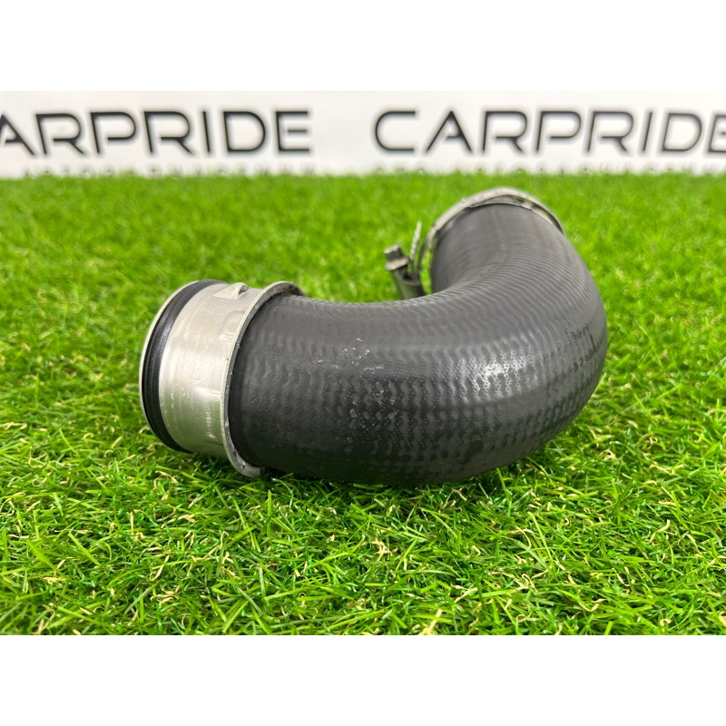 Патрубок интеркулера (двигатель и элементы) Volkswagen Touareg II NF 2013 3.0 TDI 7P0145708A