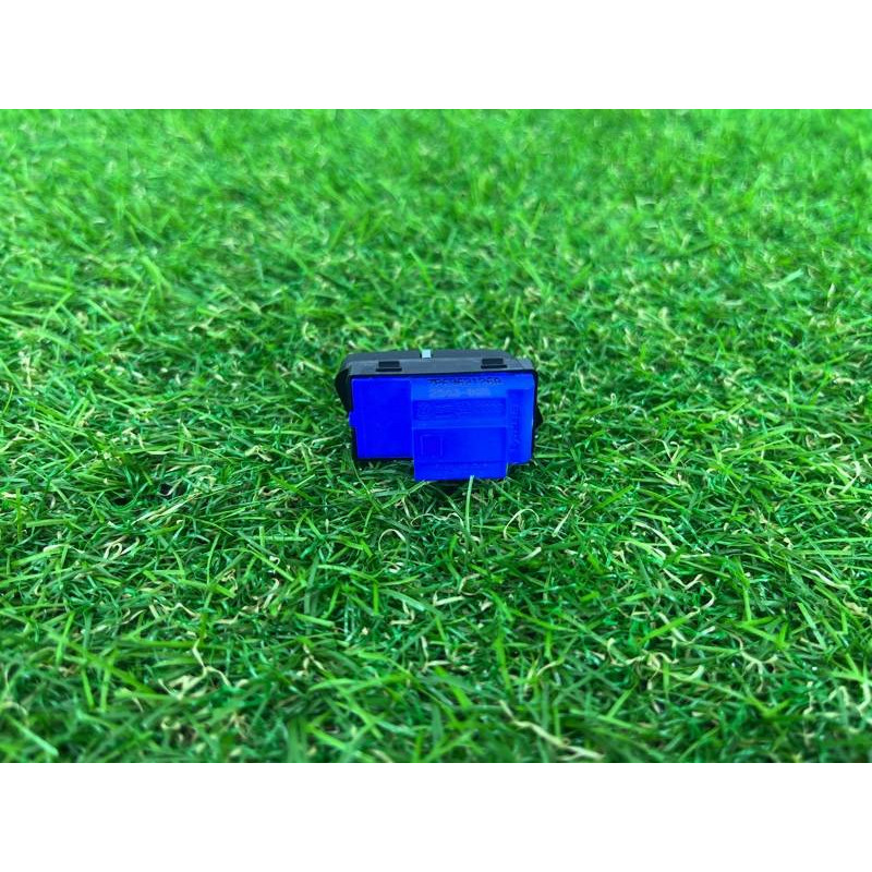 Кнопка блокировки центрального замка (электрика / кнопки) Volkswagen Touareg II NF 2013 3.0 TDI 7P6962126A