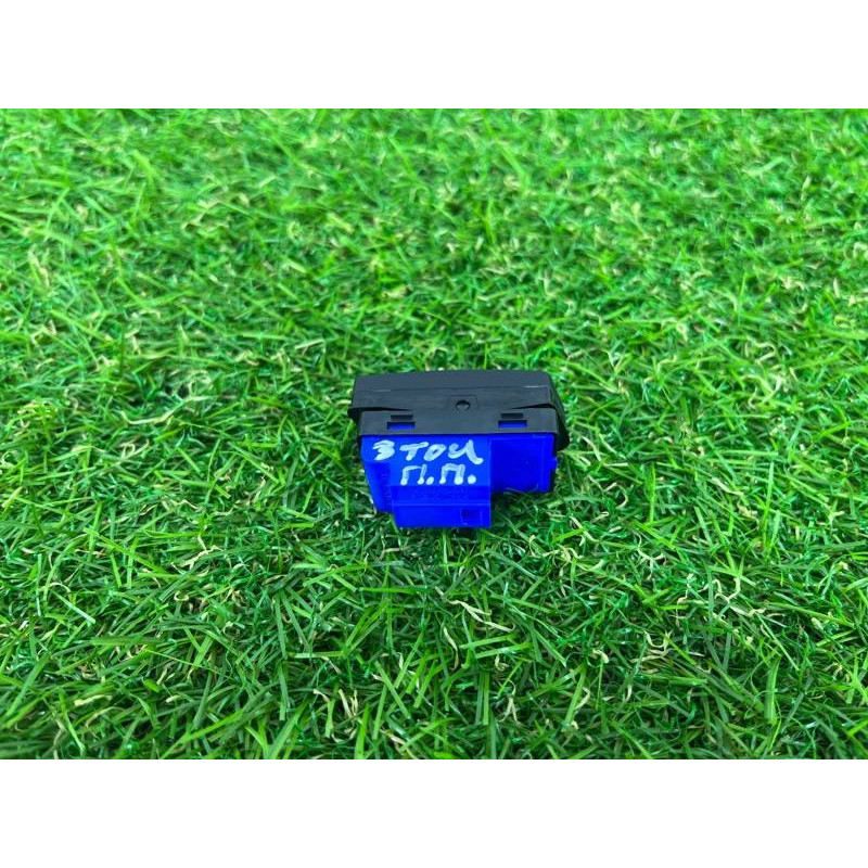 Кнопка блокировки центрального замка (электрика / кнопки) Volkswagen Touareg II NF 2013 3.0 TDI 7P6962126A