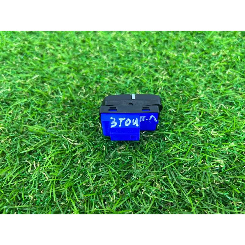 Кнопка блокировки центрального замка (электрика / кнопки) Volkswagen Touareg II NF 2013 3.0 TDI 7P6962125A