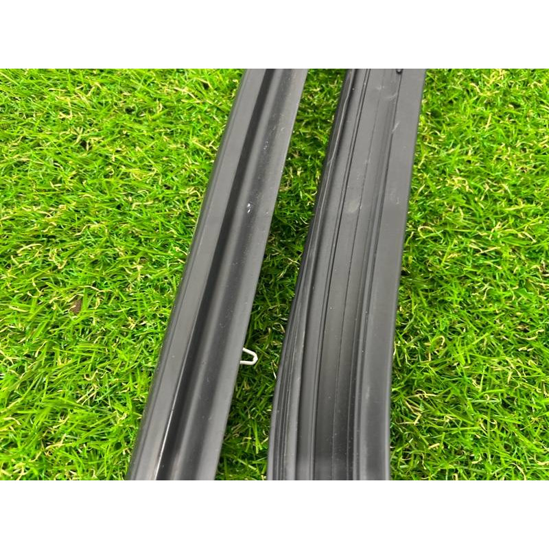 Уплотнитель стекла двери (кузов и элементы) Volkswagen Touareg II NF 2013 3.0 TDI 7P0839431L