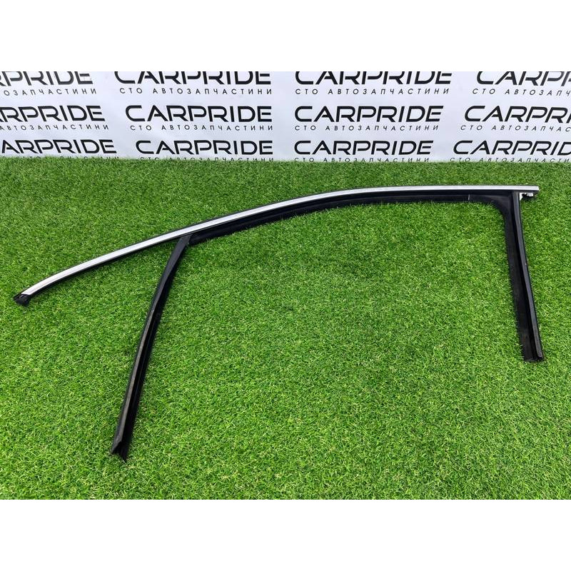 Уплотнитель стекла двери (кузов и элементы) Volkswagen Touareg II NF 2013 3.0 TDI 7P0837431H5AP
