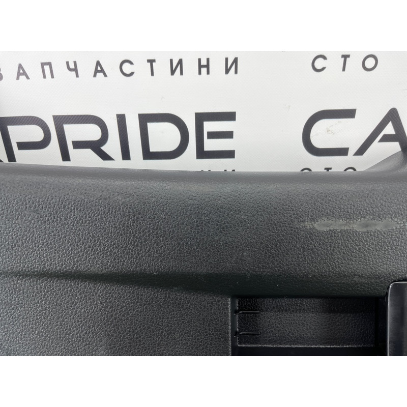 Обшивка крышки багажника (салон) Volkswagen Touareg II NF 2013 3.0 TDI 7P6867601C82V