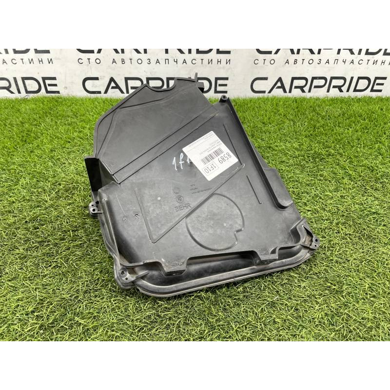Крышка корпуса воздушного фильтра (впускная система) BMW 5-series F10 2013 N63B44 64119216222