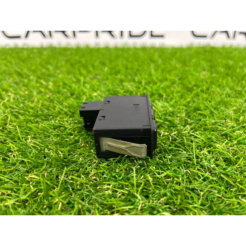 Кнопка климат контроля (электрика / кнопки) BMW 5-series E34 61311391767