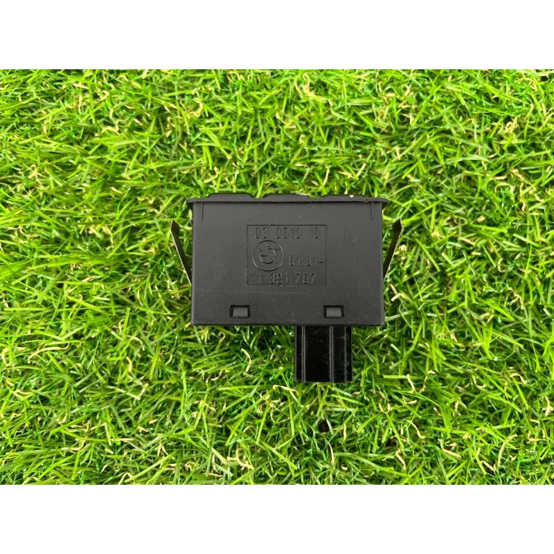 Кнопка климат контроля (электрика / кнопки) BMW 5-series E34 61311391767