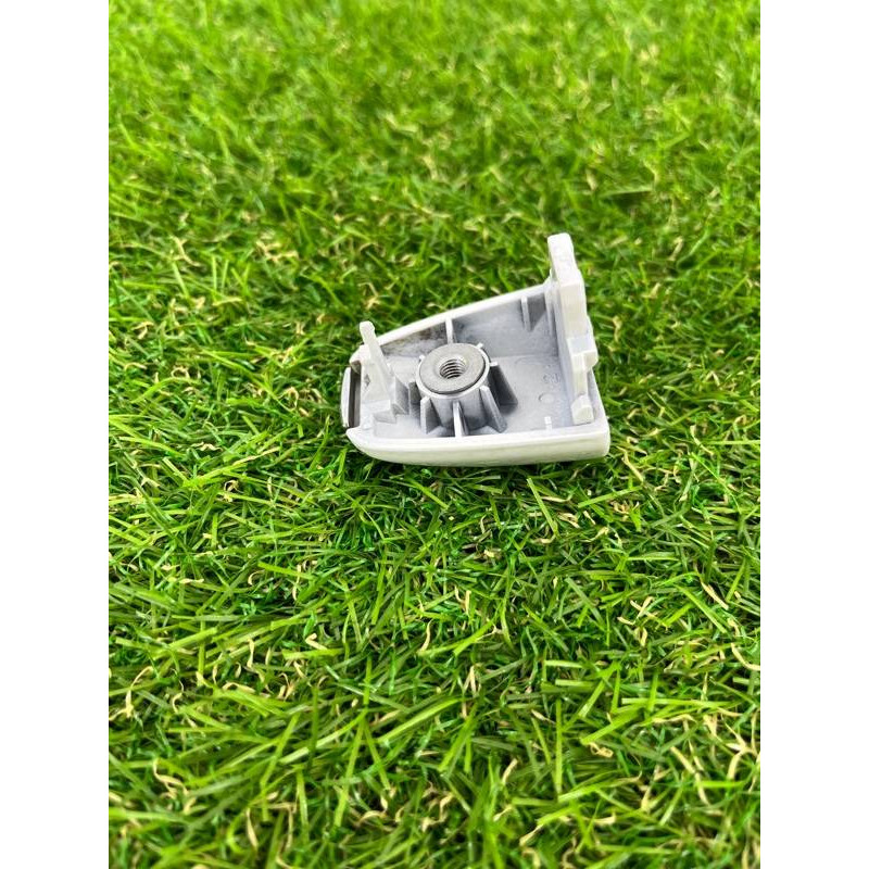 Заглушка внешней ручки (кузов и элементы) Toyota Sienna XL30 692500T040J2