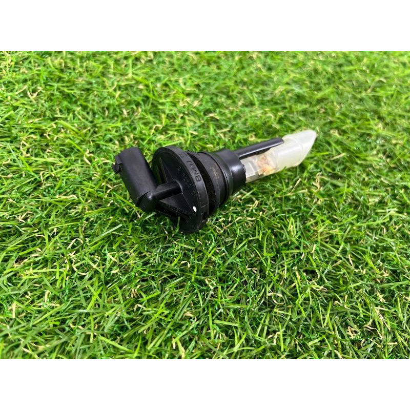 Датчик уровня жидкости (электрика / датчики) BMW 7-series E38 61318360459