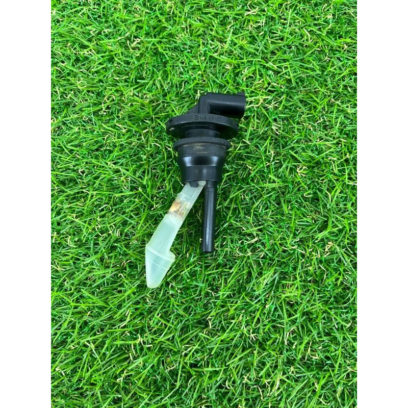 Датчик уровня жидкости (электрика / датчики) BMW 7-series E38 61318360459