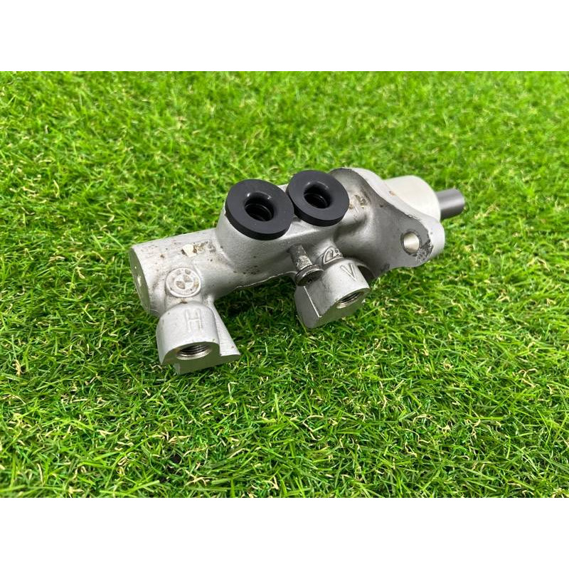 Главный тормозной цилиндр (тормозная система) BMW 3-series E46