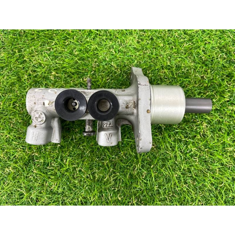 Главный тормозной цилиндр (тормозная система) BMW 3-series E46