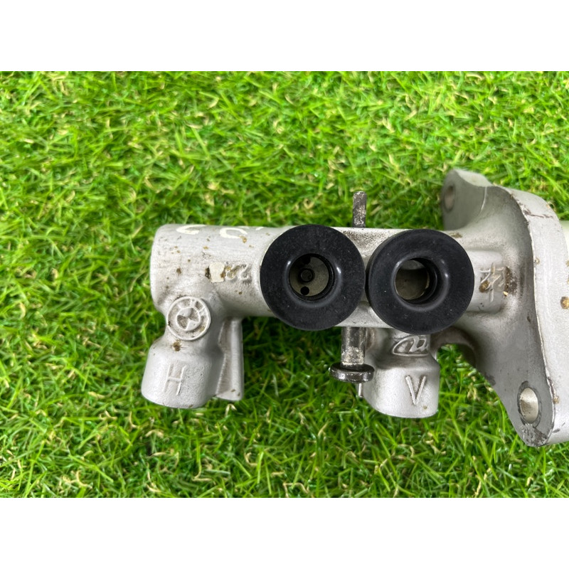 Главный тормозной цилиндр (тормозная система) BMW 3-series E46