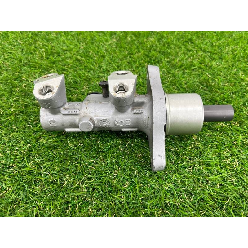 Главный тормозной цилиндр (тормозная система) BMW 3-series E46