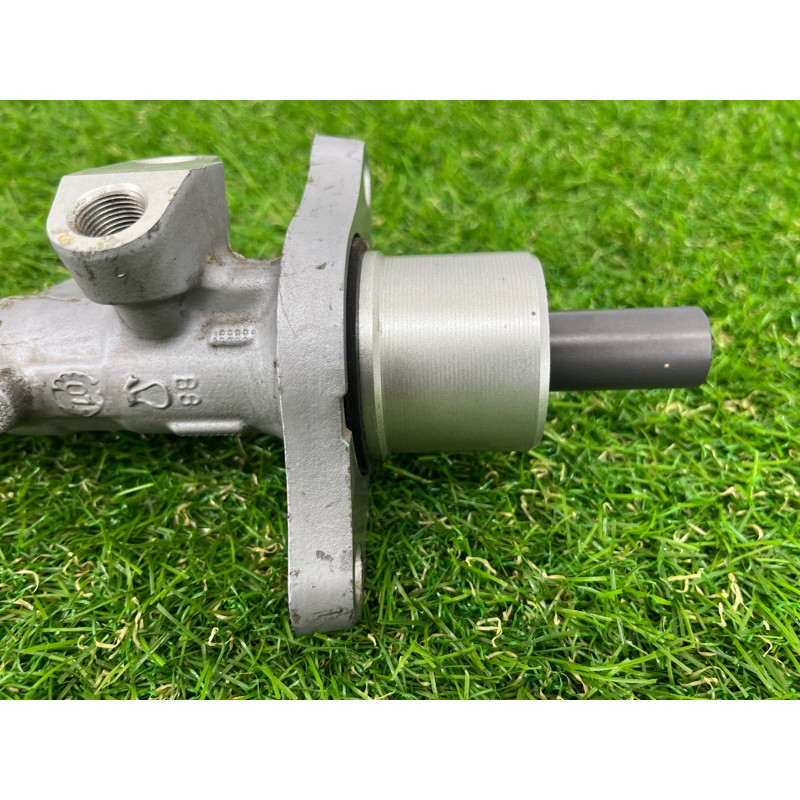 Главный тормозной цилиндр (тормозная система) BMW 3-series E46