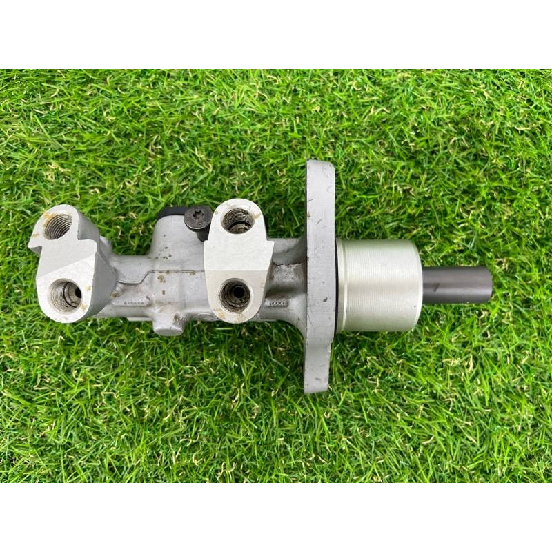 Главный тормозной цилиндр (тормозная система) BMW 3-series E46