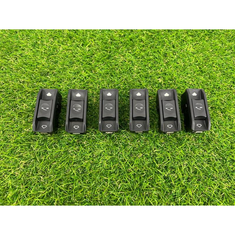 Кнопка сдвижной крышки люка (электрика / кнопки) BMW 7-series E38 1996 M60B40 61318352182