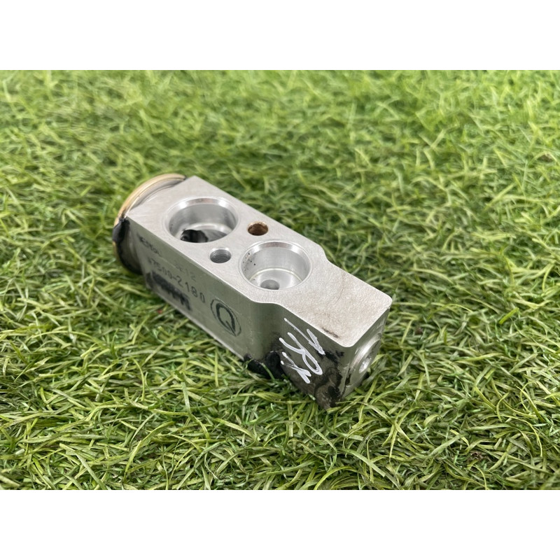 Клапан испарителя кондиционера (отопление и кондиционирование) Lexus RX XU30 2007 3.0 1MZ-FE 8851535020