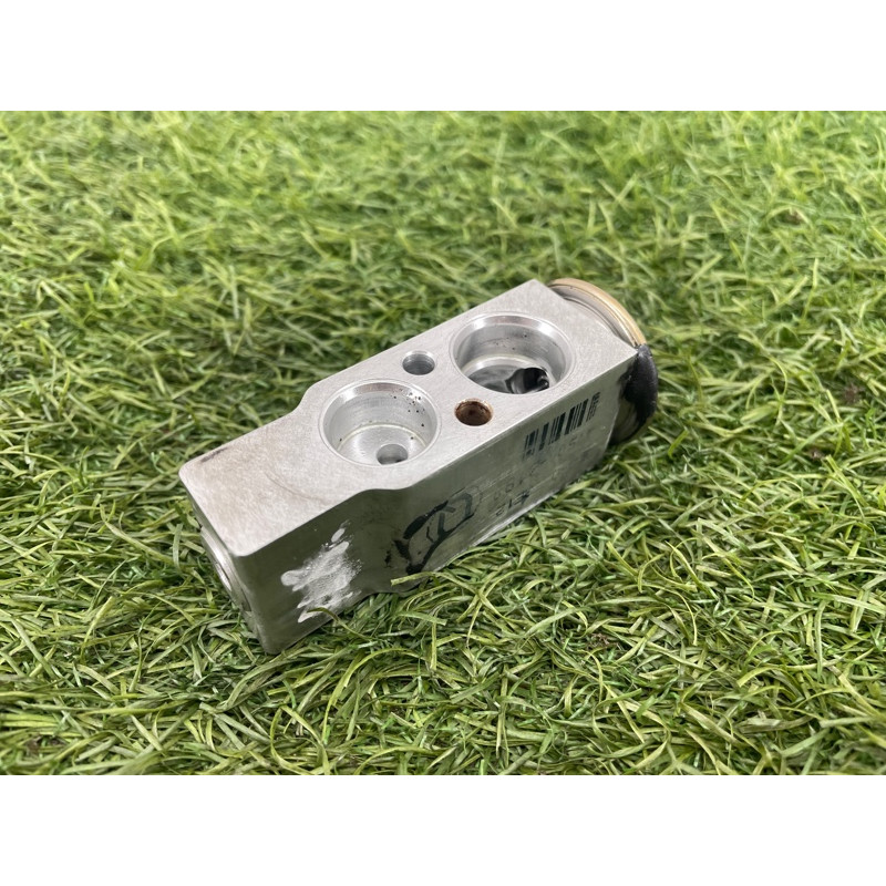 Клапан испарителя кондиционера (отопление и кондиционирование) Lexus RX XU30 2007 3.0 1MZ-FE 8851535020