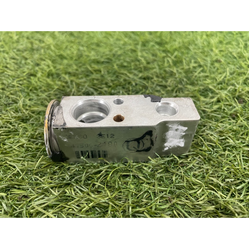 Клапан испарителя кондиционера (отопление и кондиционирование) Lexus RX XU30 2007 3.0 1MZ-FE 8851535020