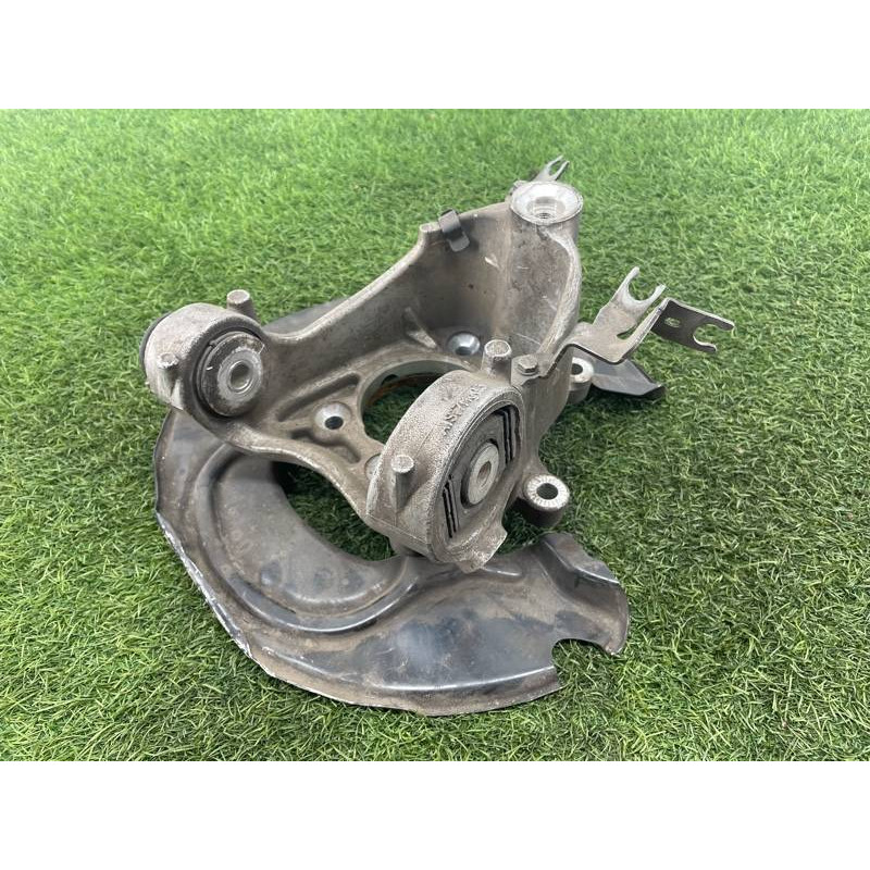 Цапфа подвески (подвеска) AUDI A8 D4 2011 4,2 4H0505431C