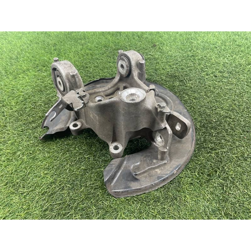 Цапфа подвески (подвеска) AUDI A8 D4 2011 4,2 4H0505431C