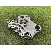 Опорный кронштейн распредвала