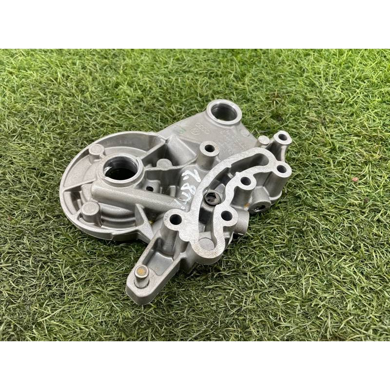 Опорный кронштейн распредвала (двигатель и элементы) VOLKSWAGEN TIGUAN 5N 2.0 06H103144J