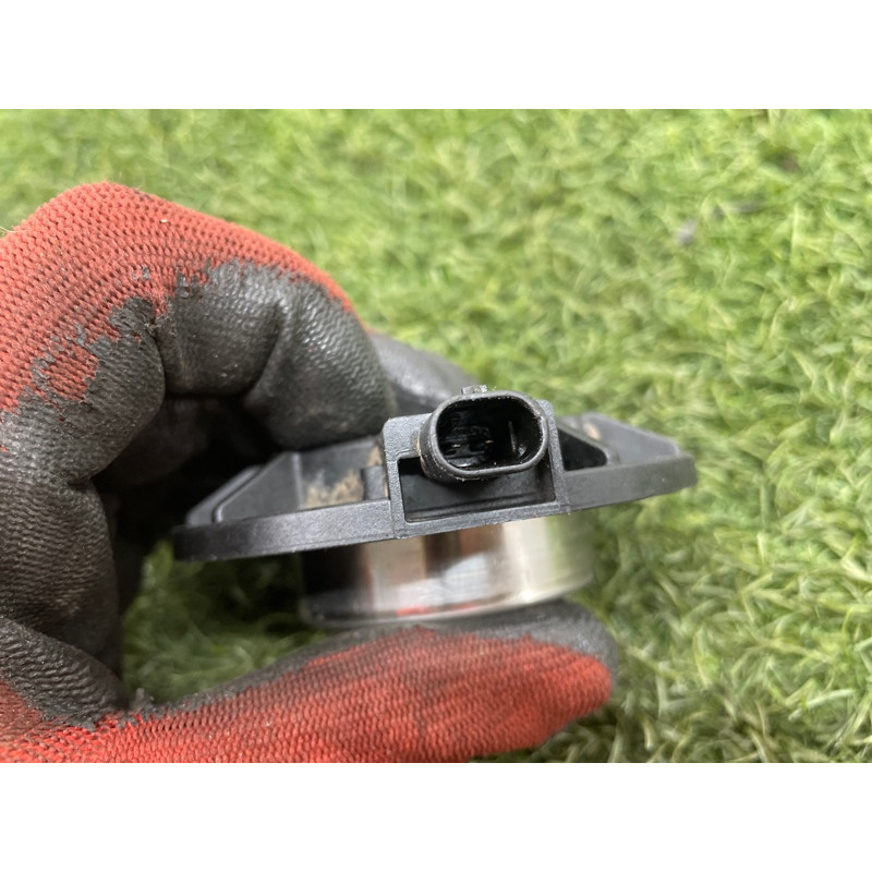 Клапан фазорегулятора (электрика двигателя) VOLKSWAGEN TIGUAN 5N 2.0 06L109259A