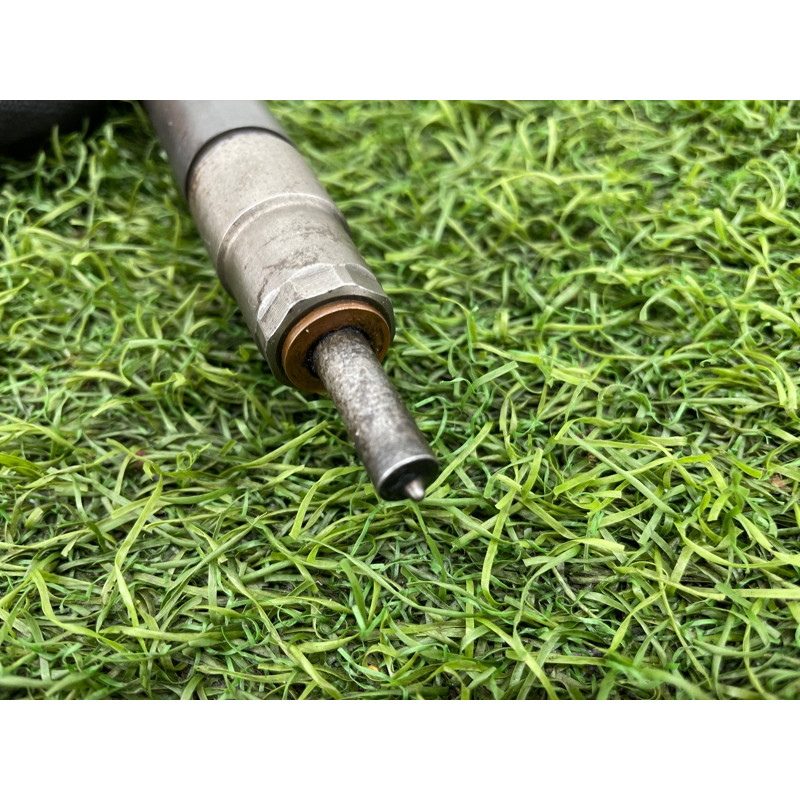 Форсунка топливная (топливная система) JAGUAR XE X760 AJ813377