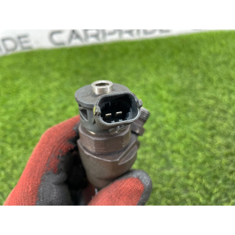 Форсунка топливная (топливная система) JAGUAR XE X760 AJ813377