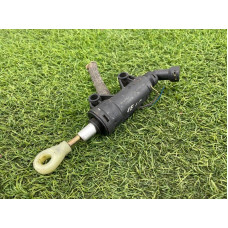 Главный цилиндр сцепления