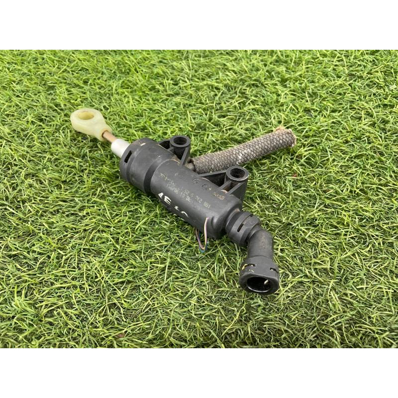 Главный цилиндр сцепления (трансмиссия) BMW 5-series E60 2004 M54B22 21526777344