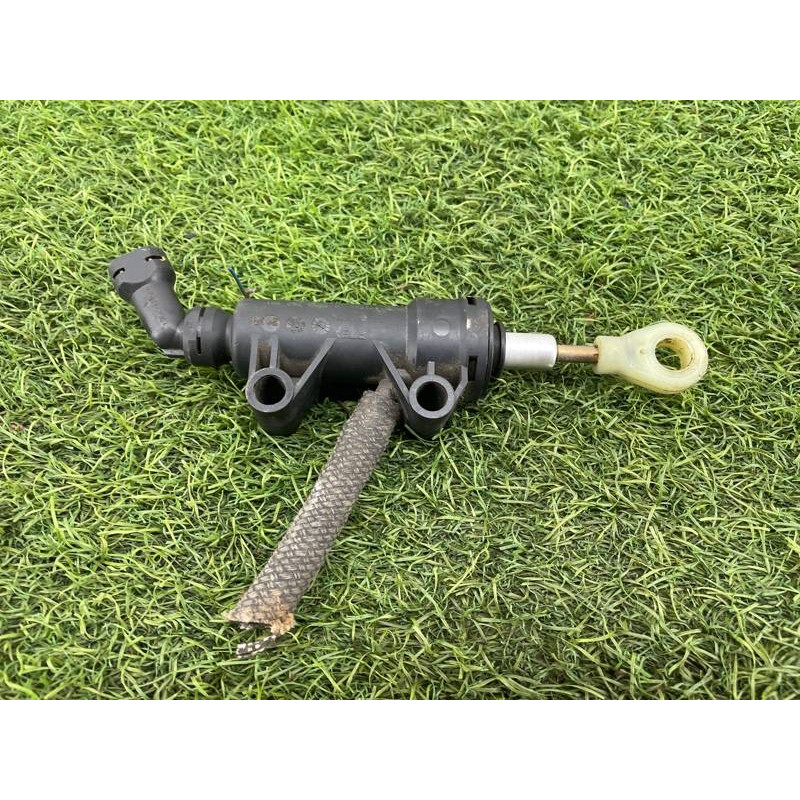 Главный цилиндр сцепления (трансмиссия) BMW 5-series E60 2004 M54B22 21526777344