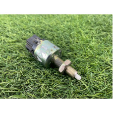 Концевик педали тормоза