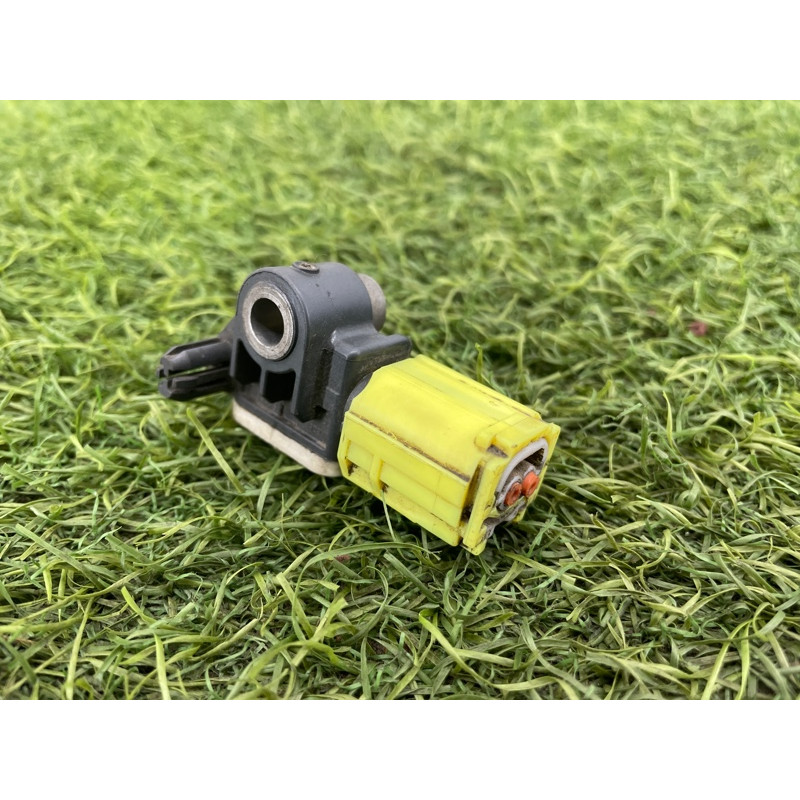 Датчик удара (электрика / датчики) Nissan Juke F15 2011 1.6 K85811KL0A