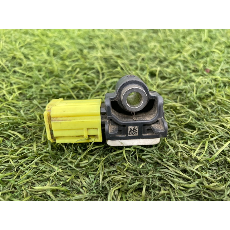 Датчик удара (электрика / датчики) Nissan Juke F15 2011 1.6 K85811KL0A