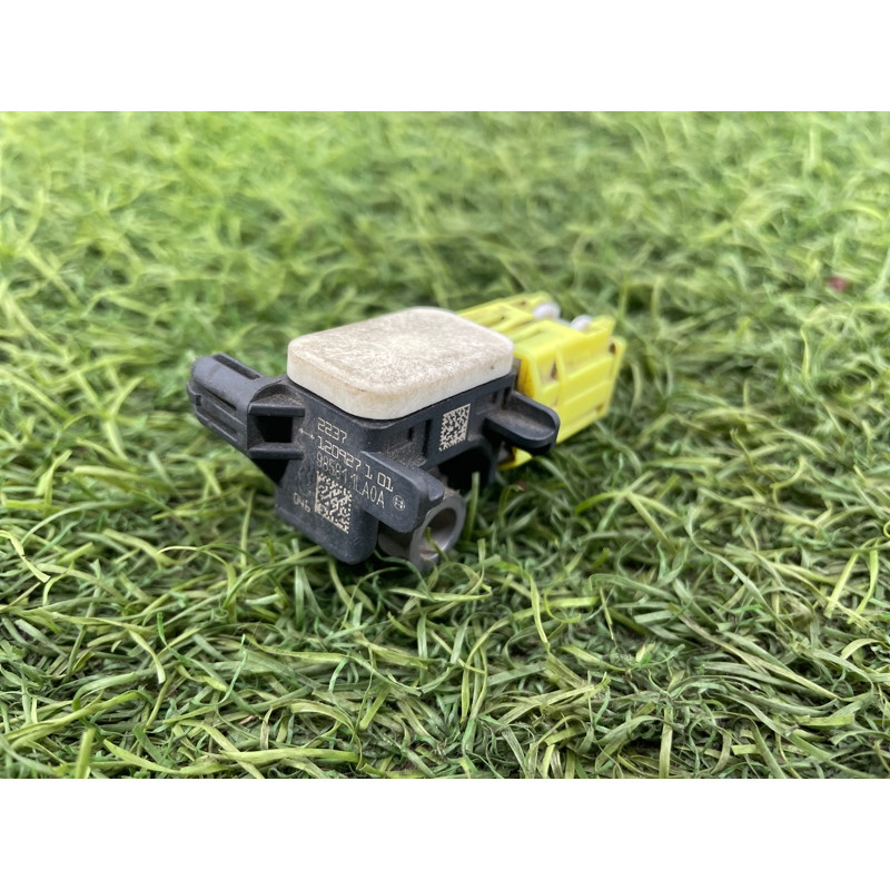 Датчик удара (электрика / датчики) Nissan Juke F15 2011 1.6 K85811KL0A