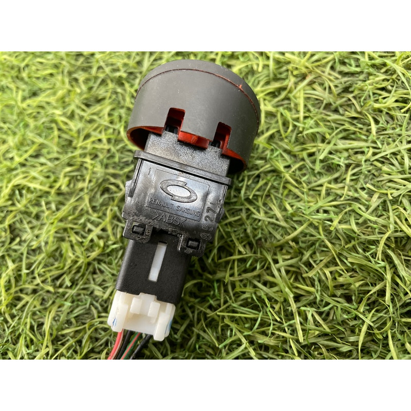 Кнопка аварийной сигнализации (электрика / кнопки) Nissan Almera B10 2008 1,6 QG16 2591095F0A