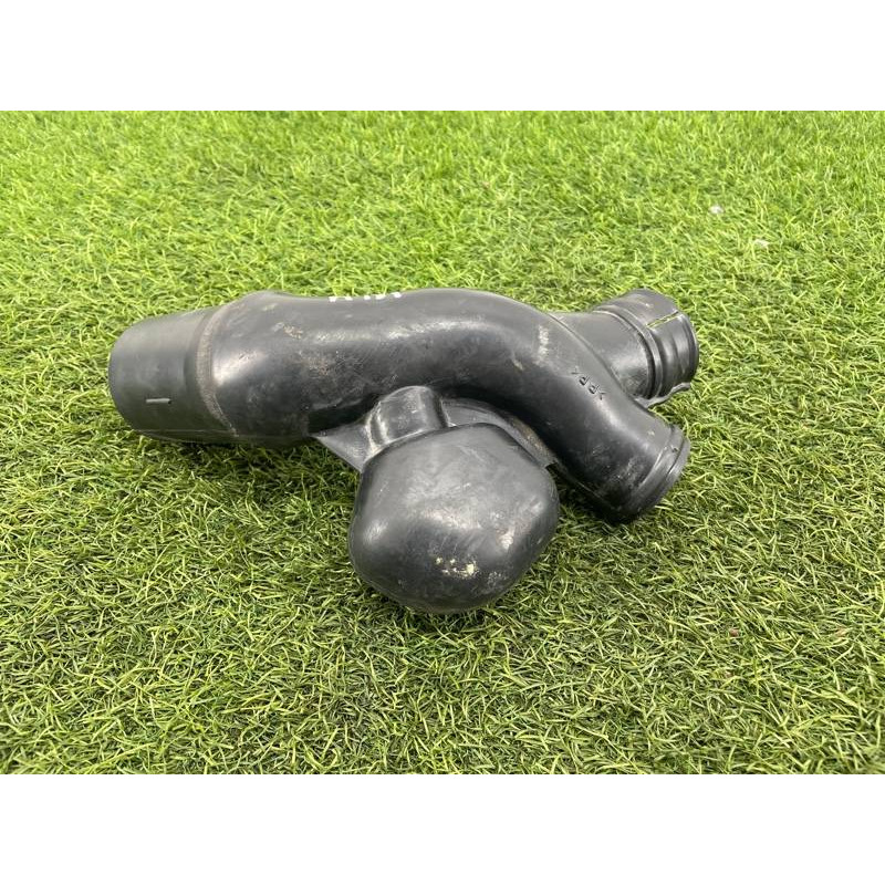 Патрубок воздушного фильтра (впускная система) Nissan Almera B10 2008 1,6 QG16 1657395F0A