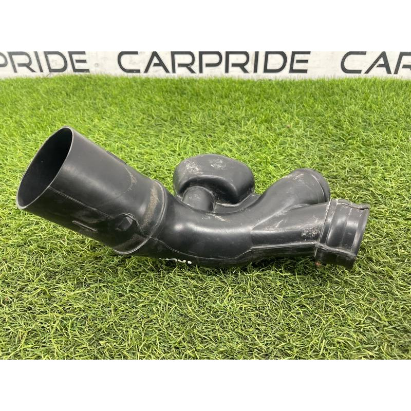 Патрубок воздушного фильтра (впускная система) Nissan Almera B10 2008 1,6 QG16 1657395F0A