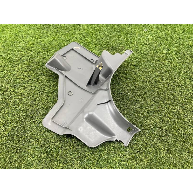 Обшивка стойки нижняя (салон) Nissan Almera B10 2008 1,6 QG16 6690195F0E