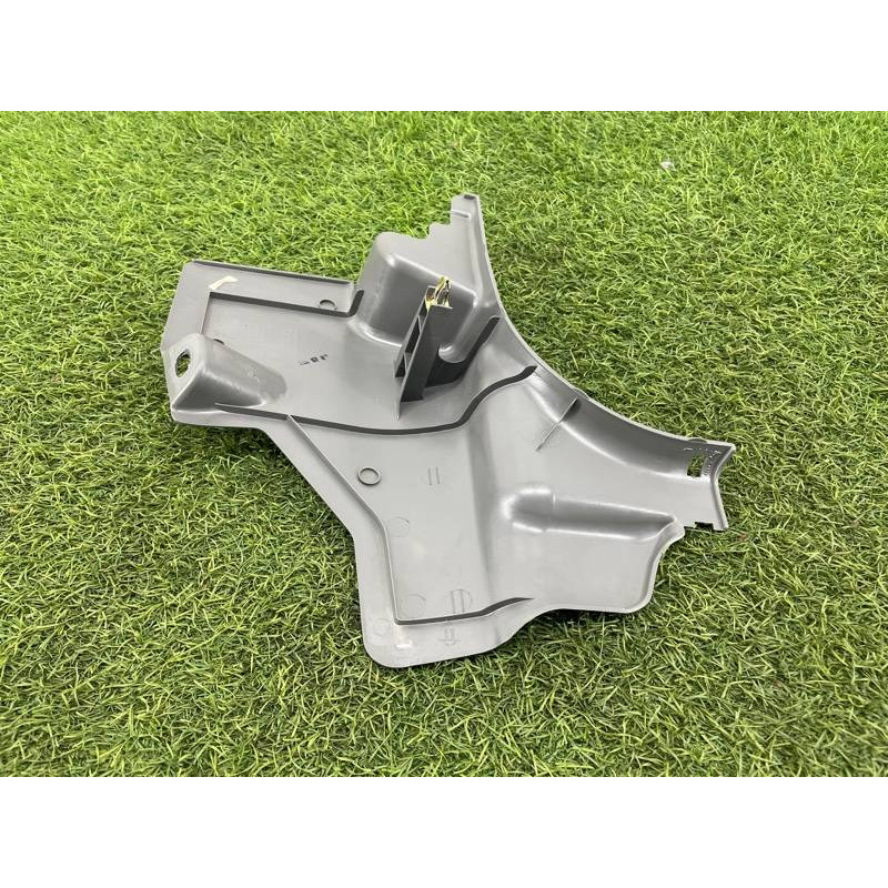 Обшивка стойки нижняя (салон) Nissan Almera B10 2008 1,6 QG16 6690195F0E