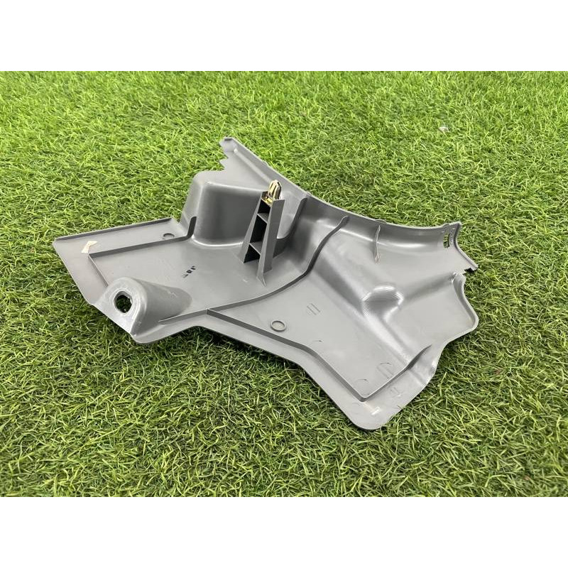 Обшивка стойки нижняя (салон) Nissan Almera B10 2008 1,6 QG16 6690195F0E