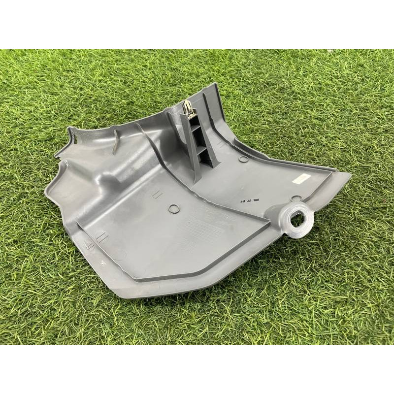 Обшивка стойки нижняя (салон) Nissan Almera B10 2008 1,6 QG16 6690095F0C