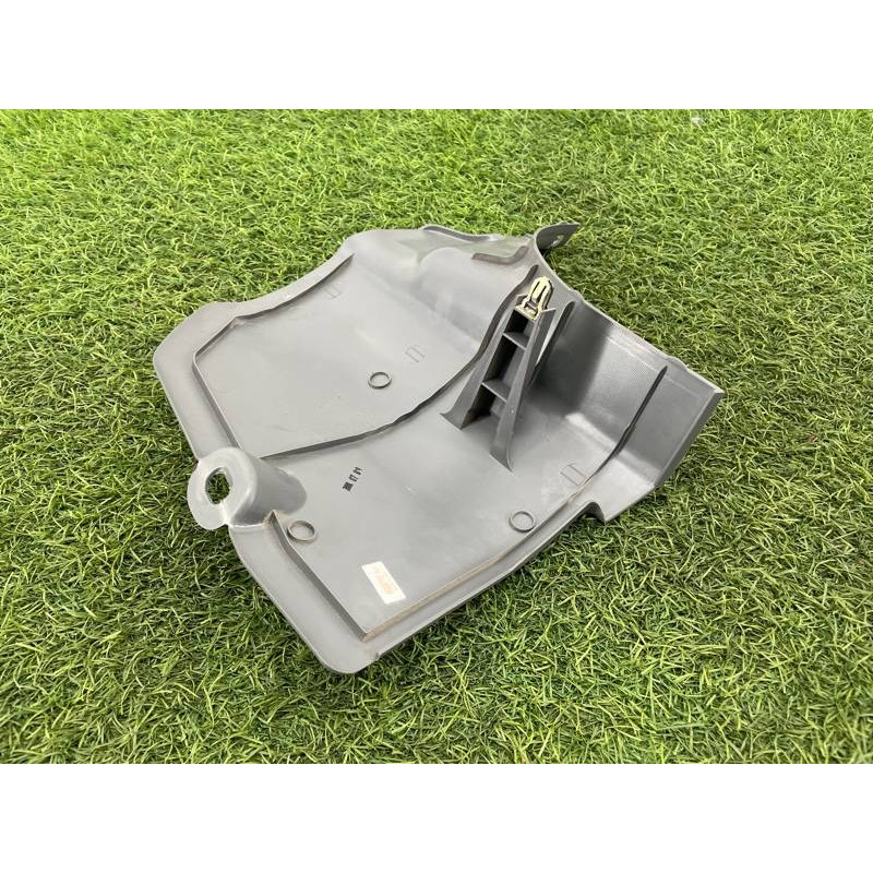 Обшивка стойки нижняя (салон) Nissan Almera B10 2008 1,6 QG16 6690095F0C