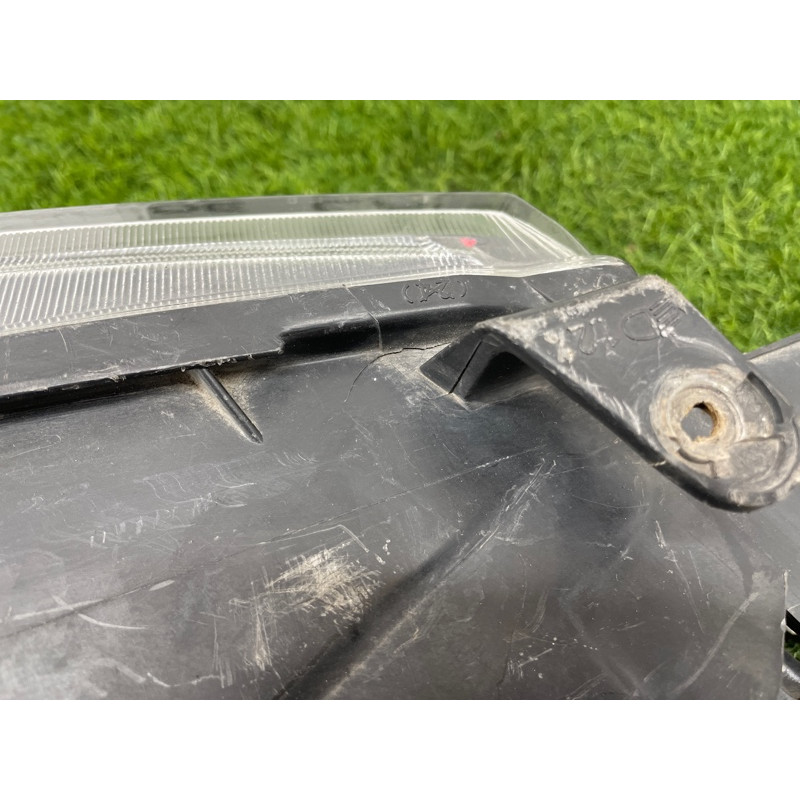 Фара (оптика) Mitsubishi Galant 8 2.4GDI MR339378