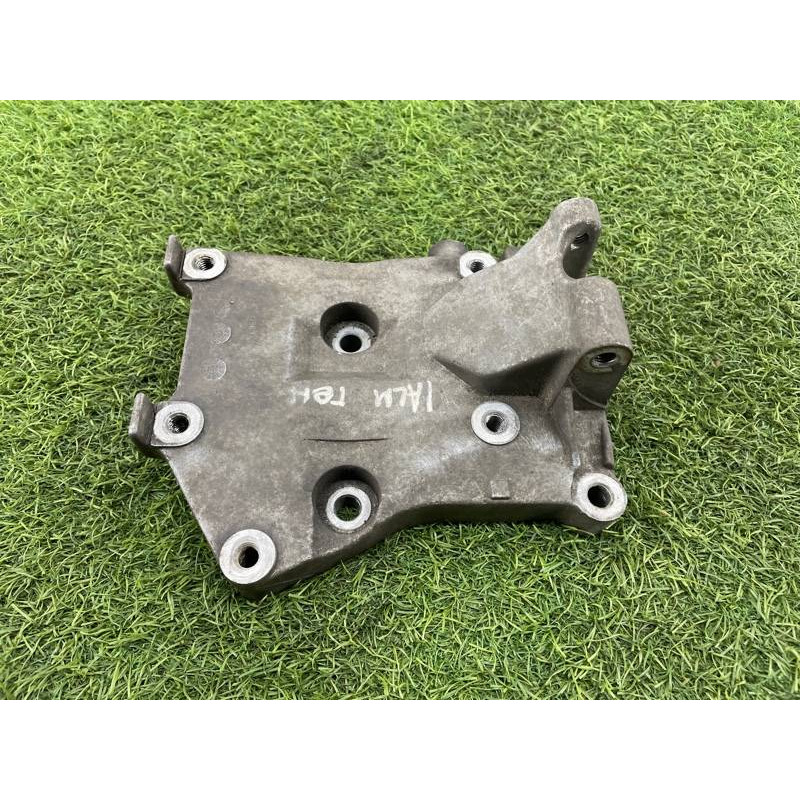 Кронштейн генератора (кронштейны двигателя) Nissan Almera B10 2008 1,6 QG16 1191095F0A