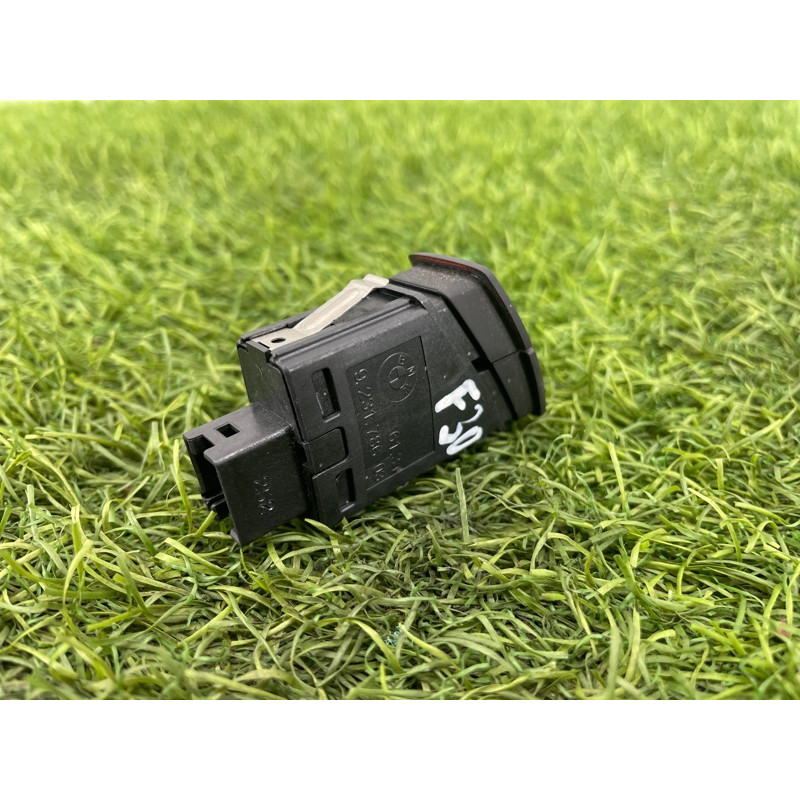 Кнопка аварійної сигналізації (електрика / кнопки) BMW 3-series F30 2014 N20B20 61319231786