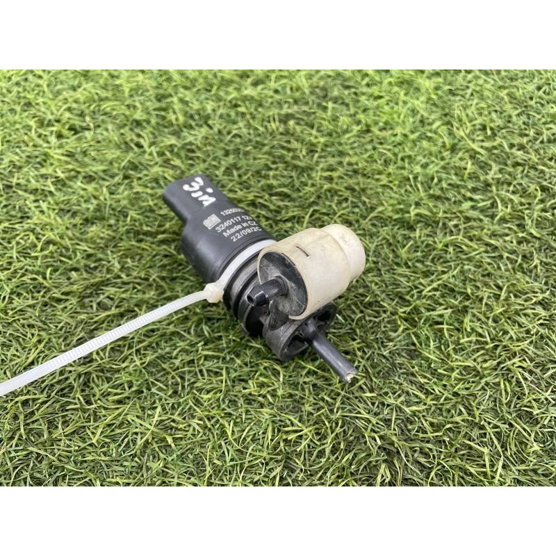 Мотор омывателя (электрика) Opel Insignia A 2009 2.0 DTH 13250357